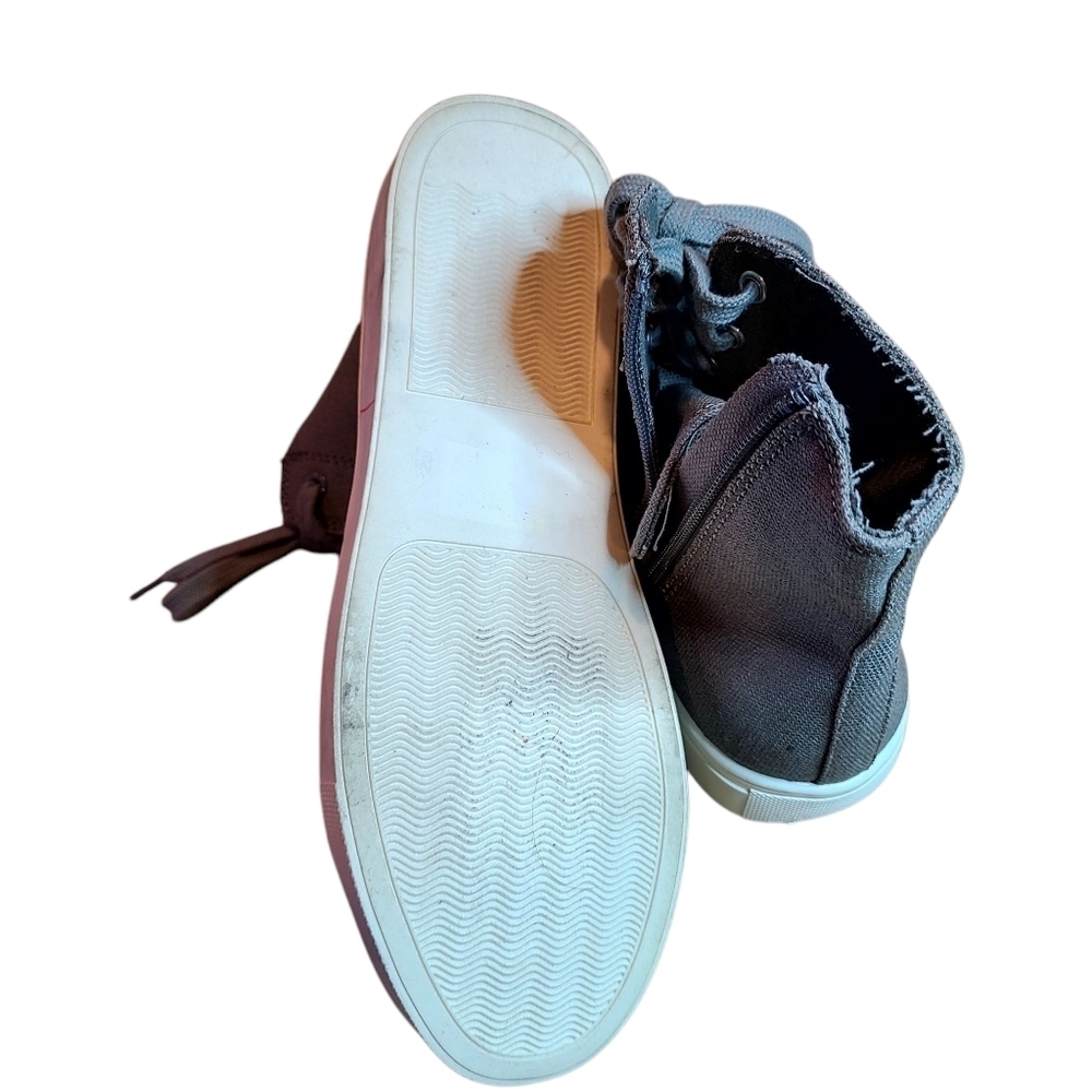 Dolce Vita Womens Sneaker - Picture 6 of 6